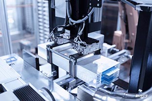 新能源汽車(chē)產(chǎn)業(yè)崛起，磁選設備電池材料除鐵助力電池行業(yè)發(fā)展